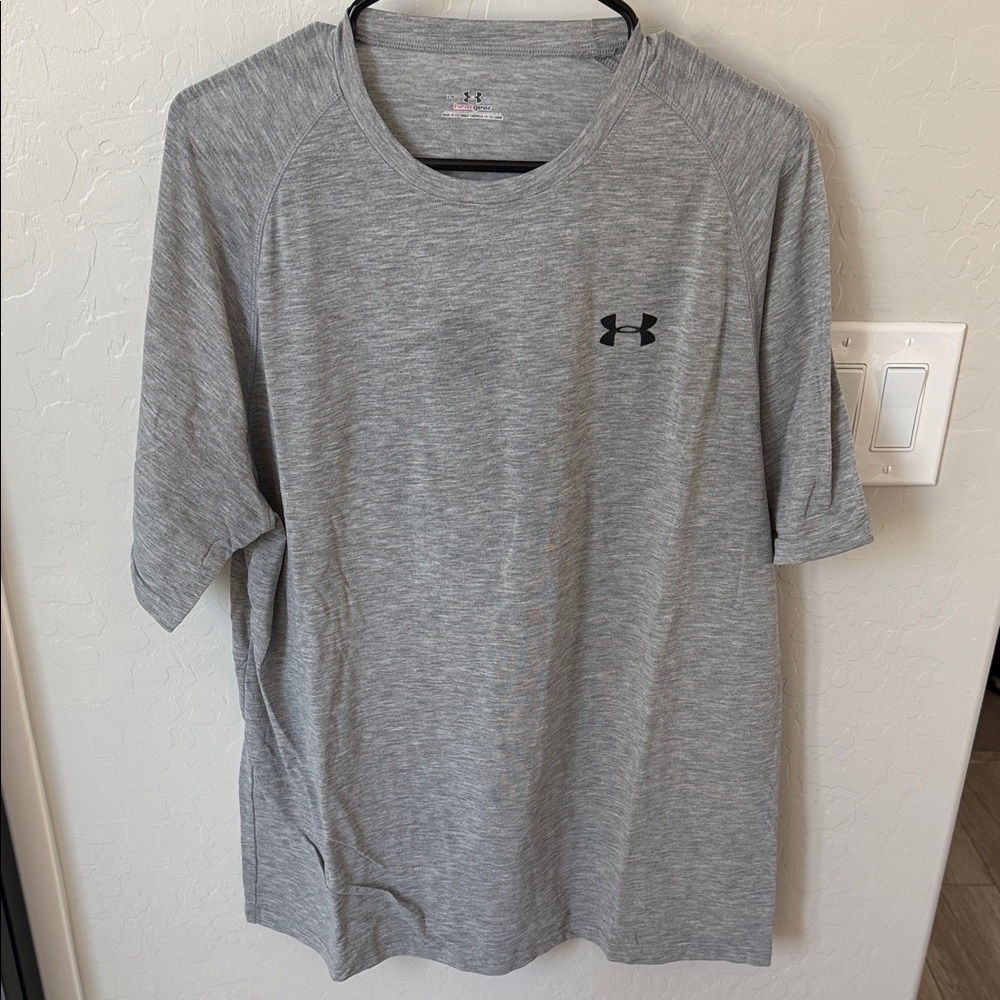 Under Armour Men's Heather Gray Short Sleeve Tech Tee - Heat Gear